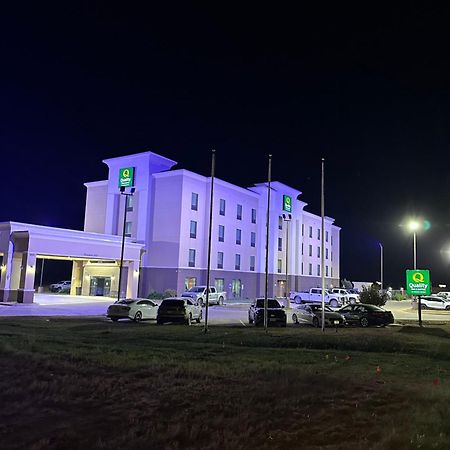 Quality Inn & Suites Pearsall Exterior foto